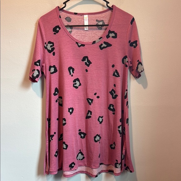 Lularoe XS Perfect T Pink Leopard Print Women's Top - Picture 1 of 6